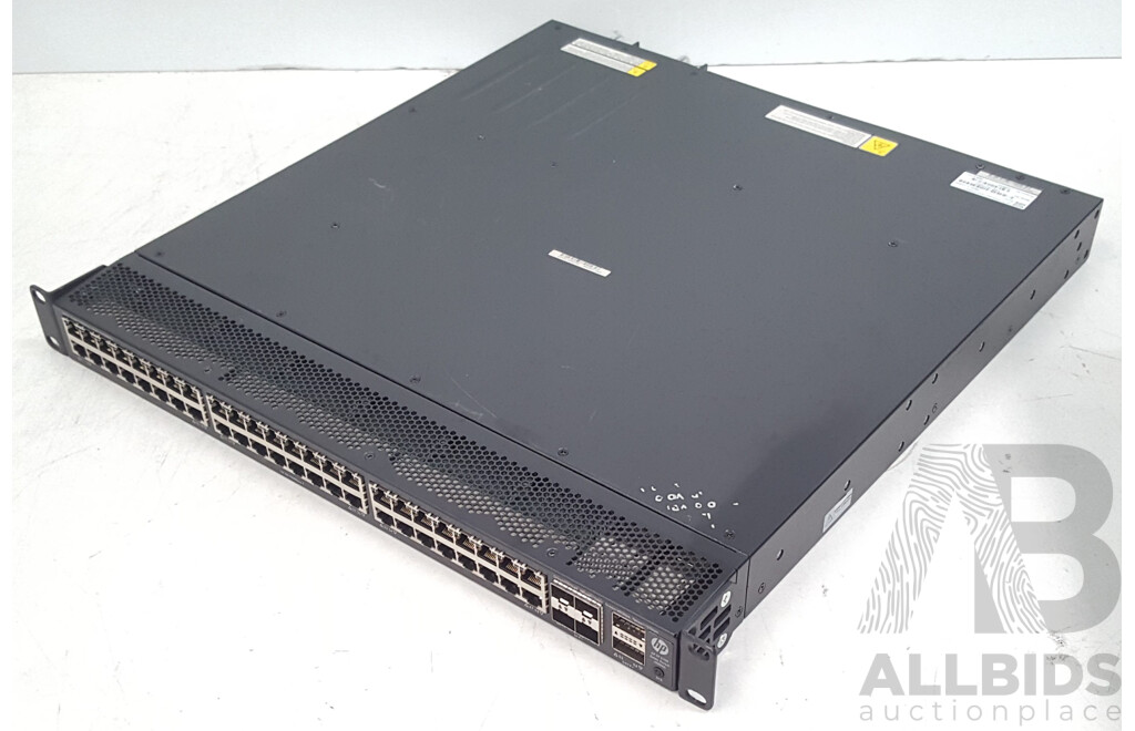 HP (JG894A) FlexFabric 5700-48G-4XG-2QSFP+ 48-Port Managed Gigabit Switch