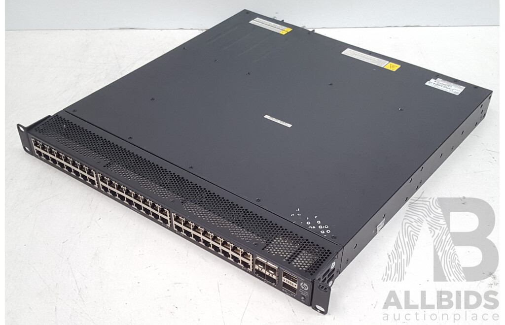 HP (JG894A) FlexFabric 5700-48G-4XG-2QSFP+ 48-Port Managed Gigabit Switch