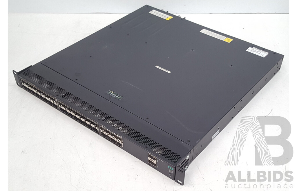 HP (JG896A) FlexFabric 5700-40XG-2QSFP+ Switch
