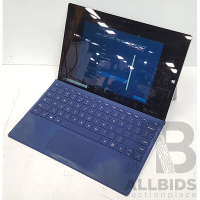 Microsoft (1631) Surface Pro 3 Intel Core i7 (4650U) 1.70GHz-3.30GHz 2-Core CPU 512GB 12-Inch Touchscreen Detachable Laptop