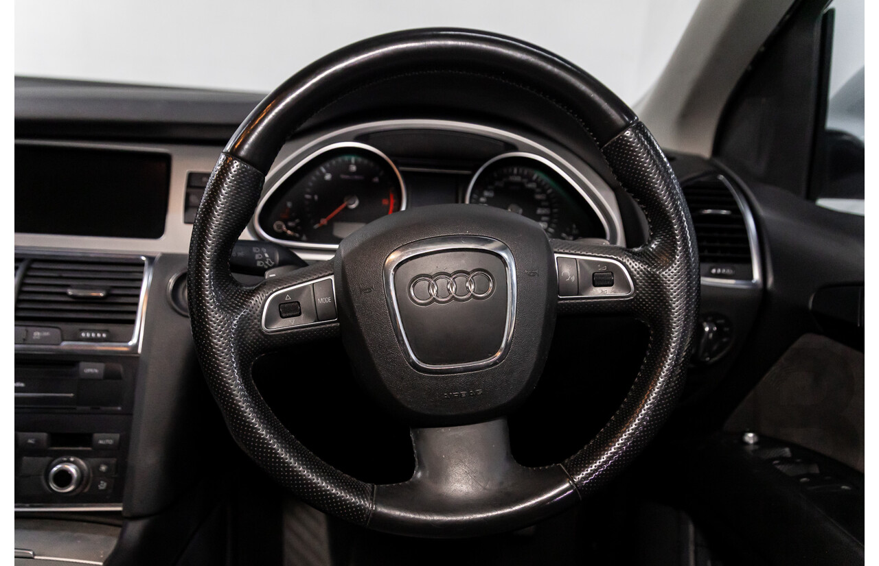 10/2010 Audi Q7 3.0 TDI Quattro S-Line MY10 Upgrade 4d Wagon Ibis White Turbo Diesel 3.0L - 7 Seater
