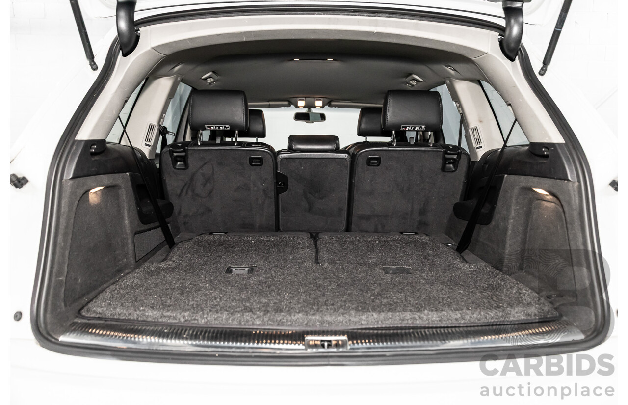 10/2010 Audi Q7 3.0 TDI Quattro S-Line MY10 Upgrade 4d Wagon Ibis White Turbo Diesel 3.0L - 7 Seater