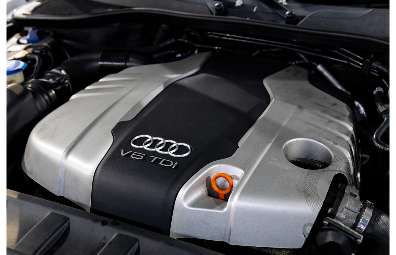 10/2010 Audi Q7 3.0 TDI Quattro S-Line MY10 Upgrade 4d Wagon Ibis White Turbo Diesel 3.0L - 7 Seater