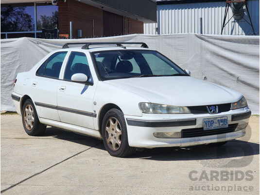 12/2002 Peugeot 406 SV D9 (II) 4d Sedan White 2.9L