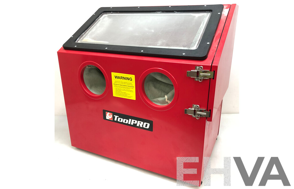 Toolpro 100 Litre Sandblasting Cabinet