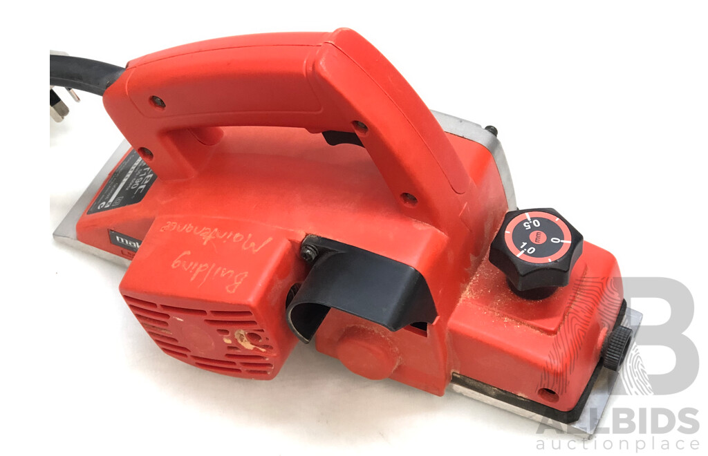 Maktec 580 Watt Electric 82mm Planer