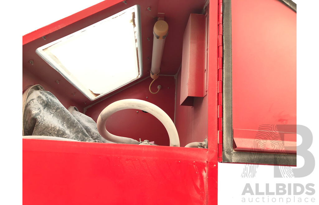 Toolpro 100 Litre Sandblasting Cabinet
