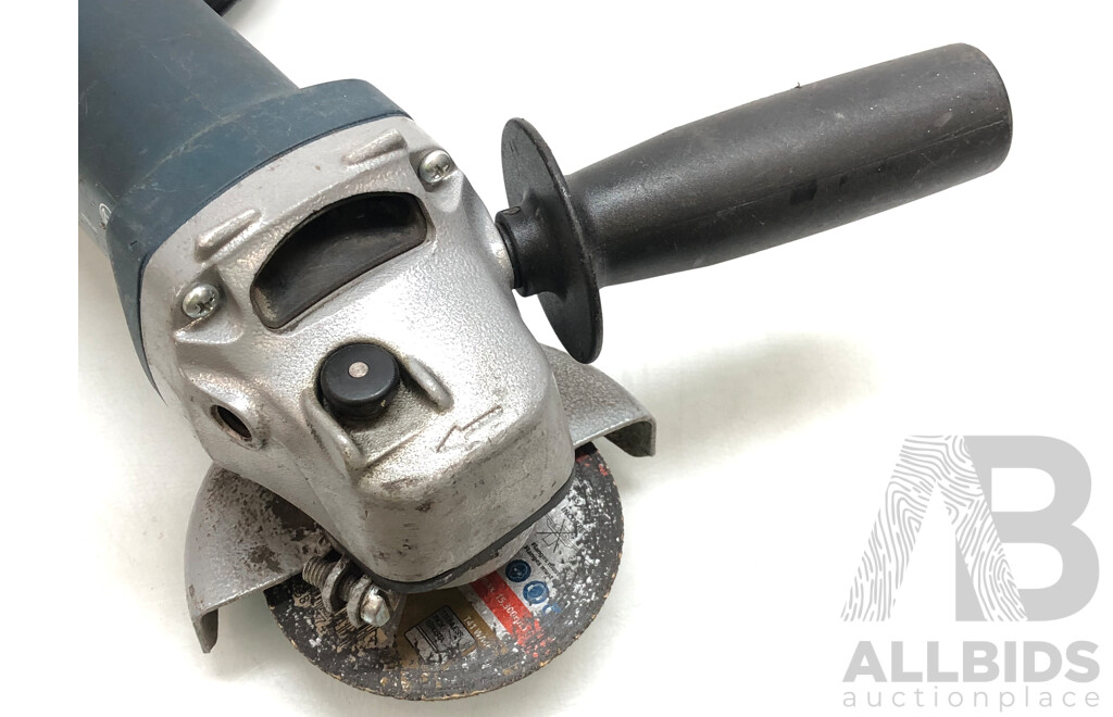 Bosch 670 Watt Electric 100mm Angle Grinder