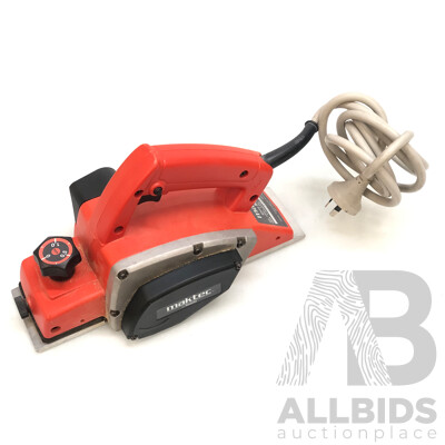 Maktec 580 Watt Electric 82mm Planer