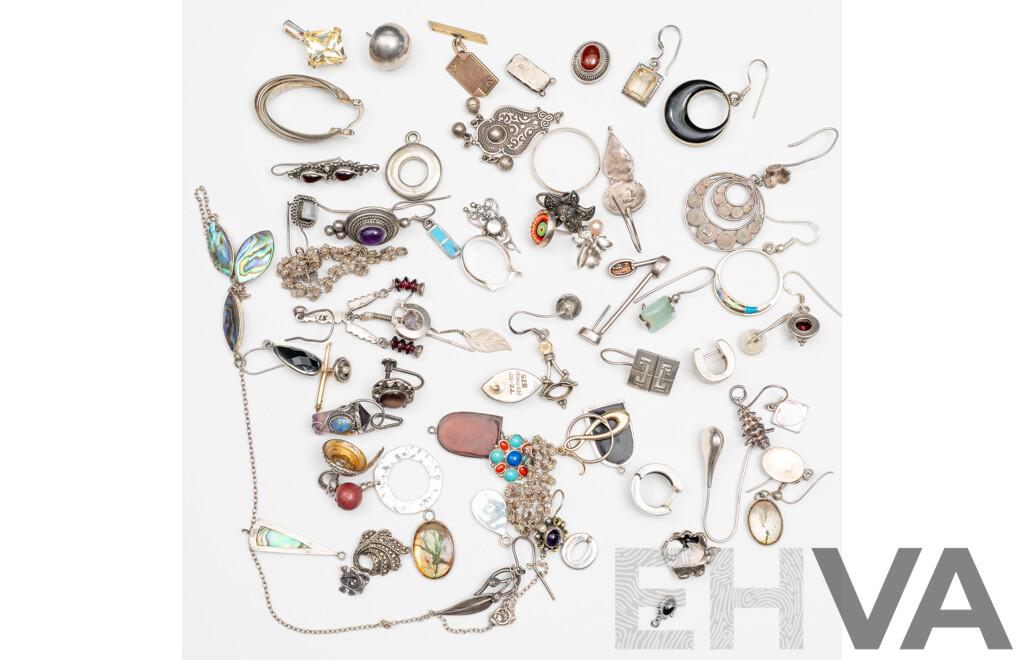 Collection of 500 Silver Trinkets and Jewellery - Perfect for Crafting & Jewellery Making Embellishments - 150 Grams