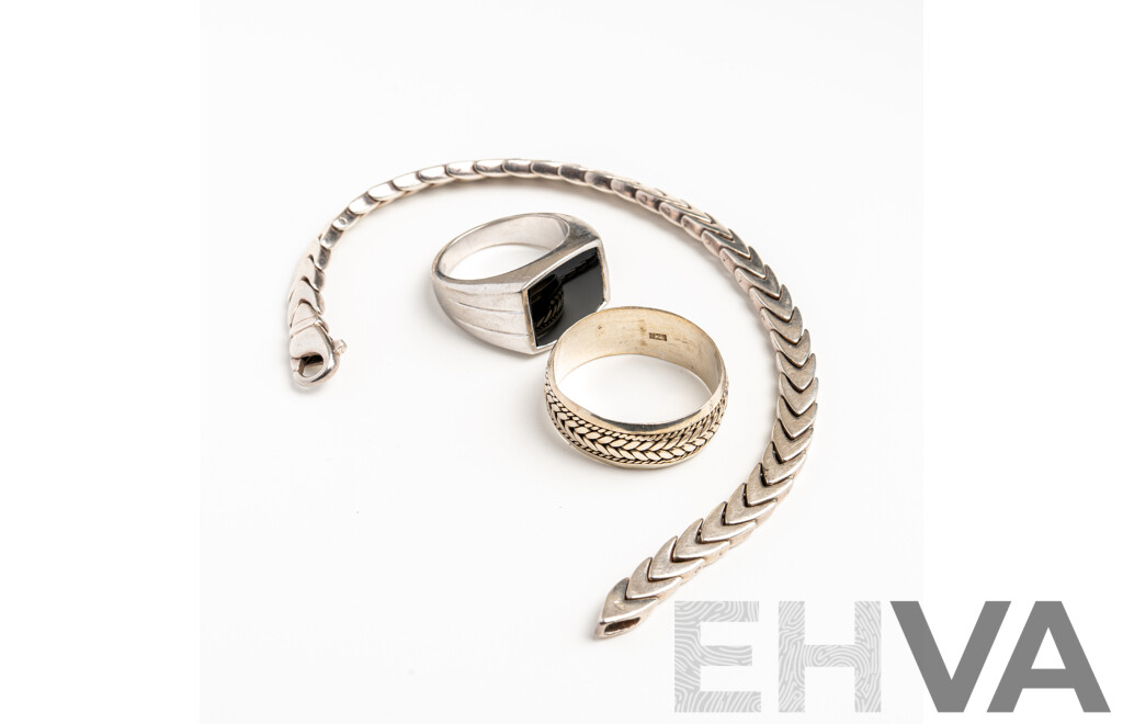 Vintage Sterling Silver Plat Bracelet, 19cm, Sterling Silver Plat Ring (Z) & SS Onyx Signet Ring (S), 37.25 Grams
