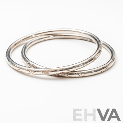 Sterling Silver (2) Vintage Etched Round Golf Bangles, 70mm, 21.0 Grams