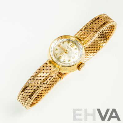 18ct Vintage Cornavin Geneve 17 Rubis Incabloc, Swiss Made, Gold Watch & Band Hallmarked, 26.37 Grams