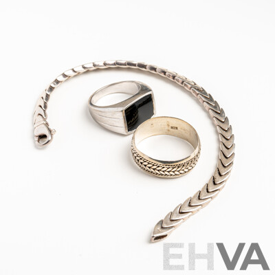 Vintage Sterling Silver Plat Bracelet, 19cm, Sterling Silver Plat Ring (Z) & SS Onyx Signet Ring (S), 37.25 Grams
