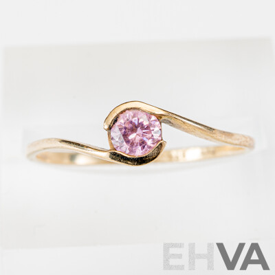 9ct Pink Cubic Zirconia Ring, Size O, 1.10 Grams