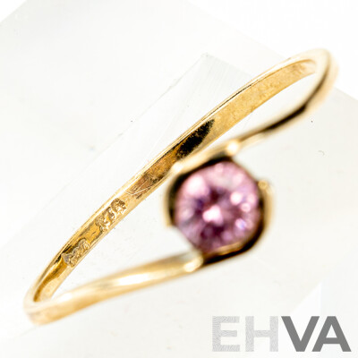 9ct Pink Cubic Zirconia Ring, Size O, 1.10 Grams