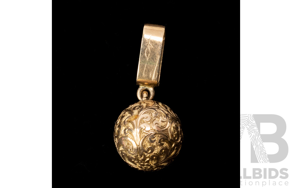 9ct Vintage Victorian Estruscan Revival Gold Ball Pendant, Hand Etched, 30mm Long, 3.27 Grams