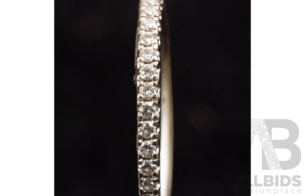 18ct Fine Diamond Set Wedding Ring, Est TDW 0.25ct, Size I, 1.82ct - as New