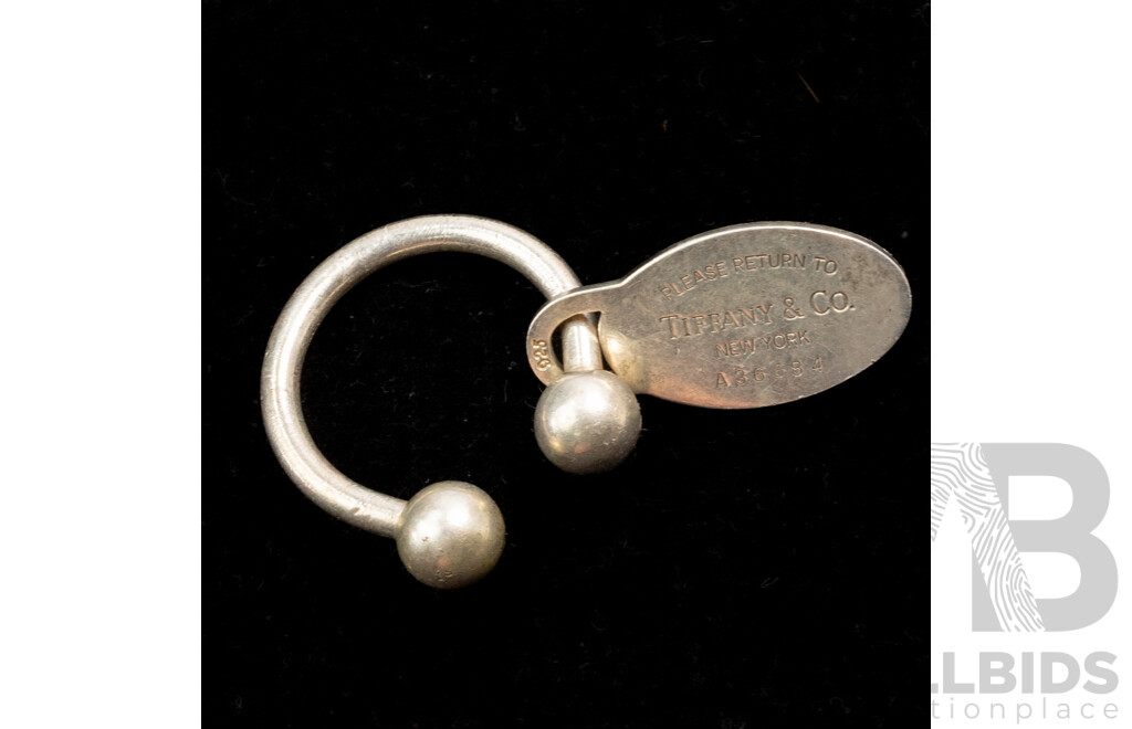 Return to Tiffany & Co. New York Keyring, Sterling Silver, Authenticated Hallmarks 2001, 23.07grams