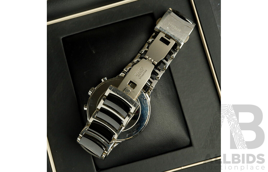 RADO 40mm Centrix Chronograph Mens Watch, Model R30130152 - Original Presentation Box & Extra Links