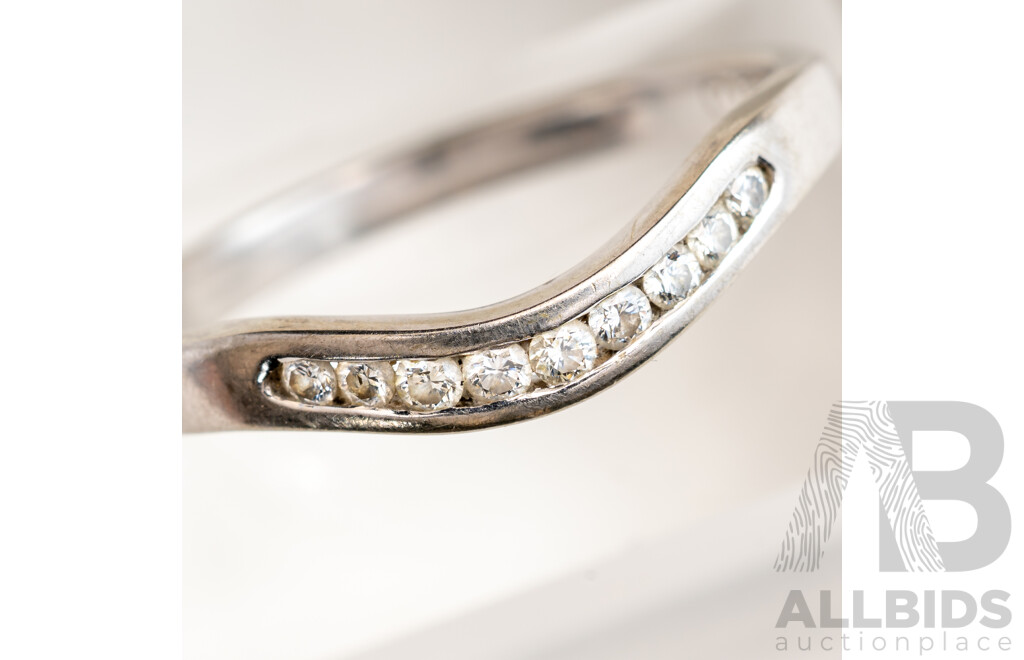 18ct Diamond Set Curved Wedding/eternity Ring, TDW 0.15ct, Size O, 2.44 Grams