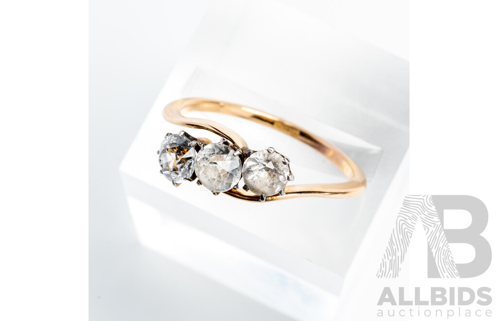 18ct Vintage White Sapphire Trilogy Ring, Size P, 2.75 Grams