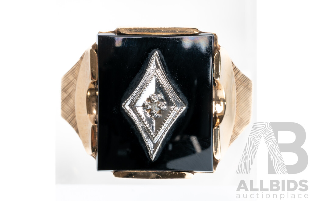 10ct Vintage Onyx & Diamond Ring, Size R, 4.23 Grams