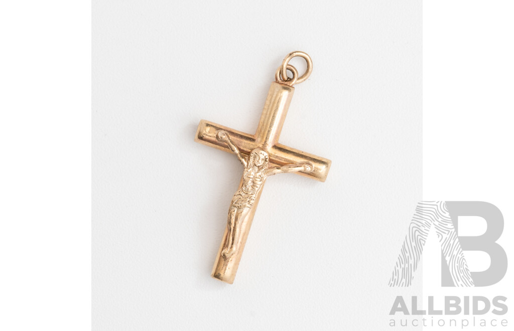 9ct Crucifix Pendant, 22mm X 15mm, 0.85 Grams