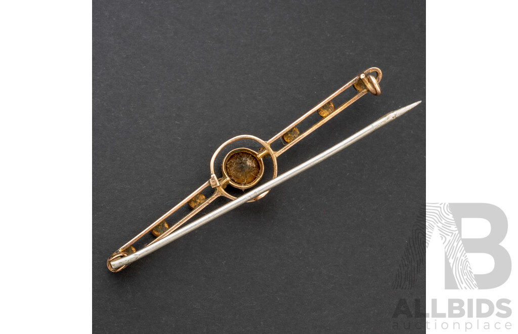 9ct Edwardian Peridot & Seed Pearl Bar Brooch, 54mm, 2.67 Grams