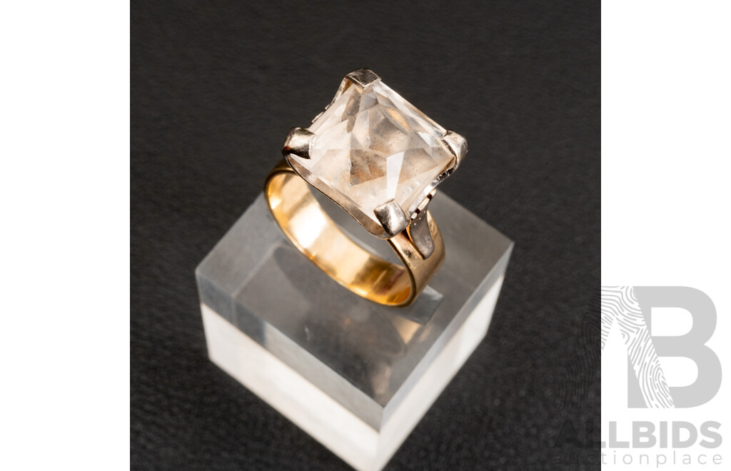 9ct Vintage White Topaz Cocktail Ring, Size Q, 7.38 Grams