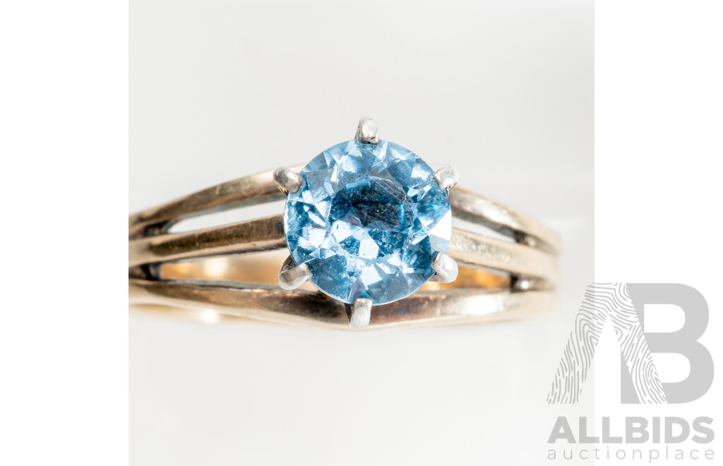 9ct Vintage Blue Topaz Ring, Size L, 2.53 Grams