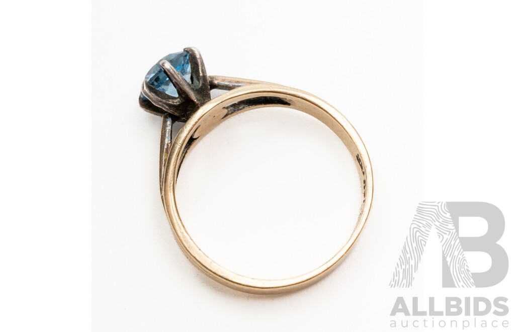 9ct Vintage Blue Topaz Ring, Size L, 2.53 Grams
