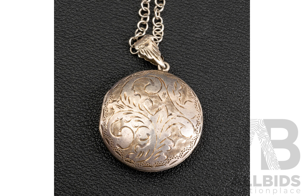 Vintage Sterling Silver (2) Lockets & Chains, 26.30 Grams
