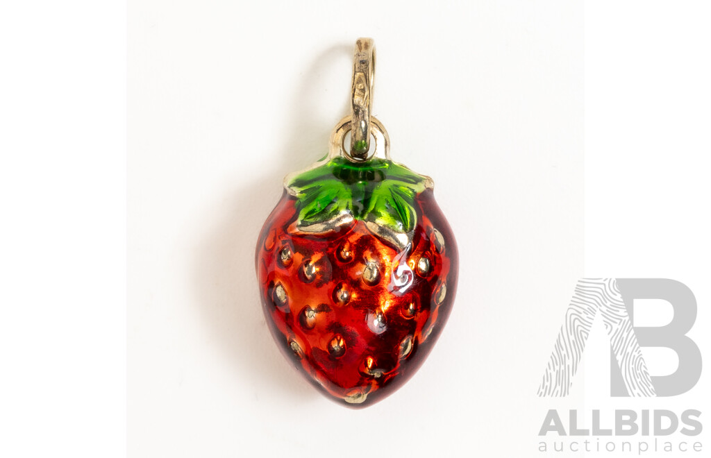 9ct Enamel Strawberry Charm/pendant, 22mm Long, 1.44 Grams