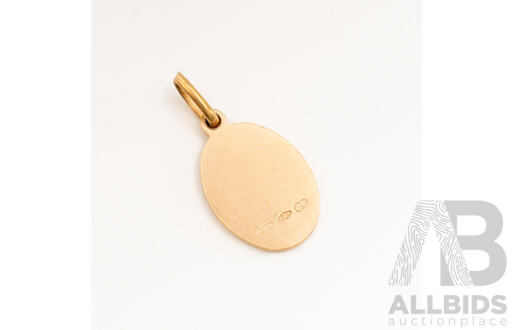 9ct Embossed Mother Mary Oval Medallion Pendant/charm, 22mm Long, 1.51 Grams