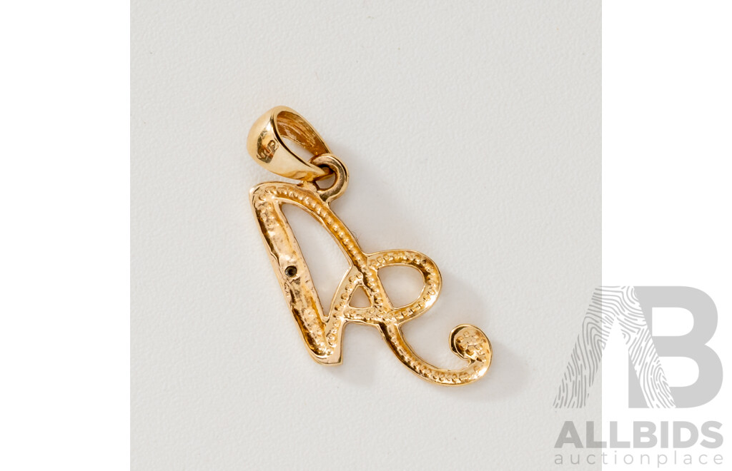 9ct Diamond Set 'A' Pendant/charm, 18mm, 0.52 Grams