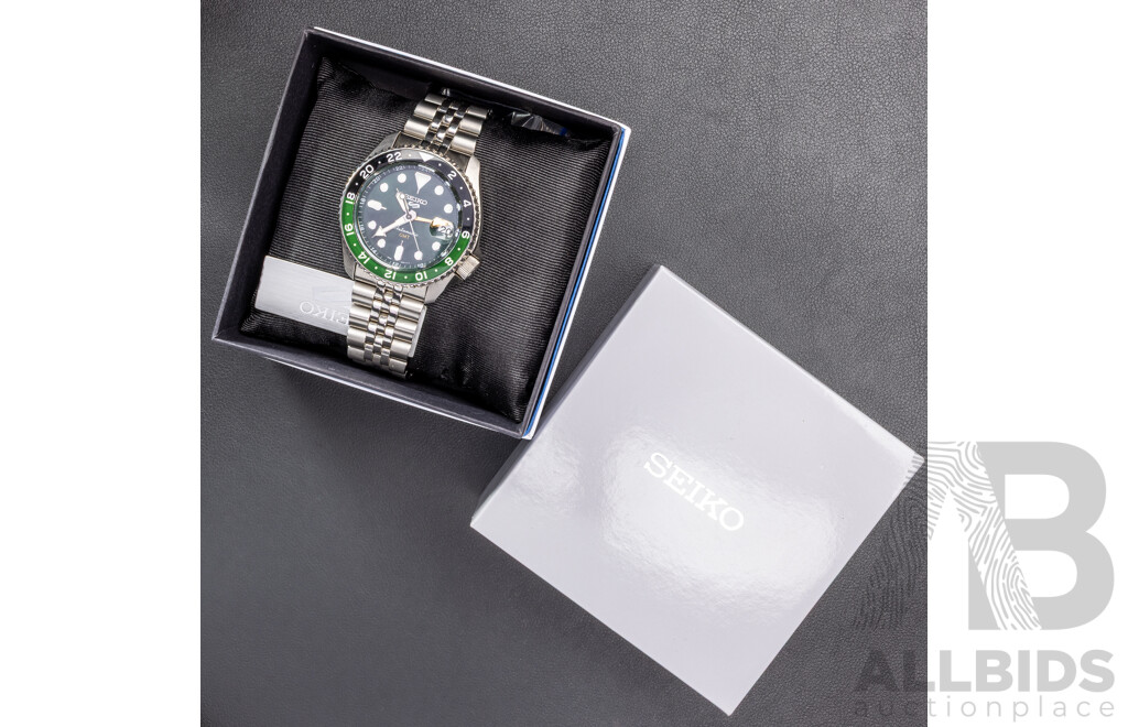 Seiko Automatic GMT Mens Watch, Stainless Steel & Green, 4R34-00A0 (2025)