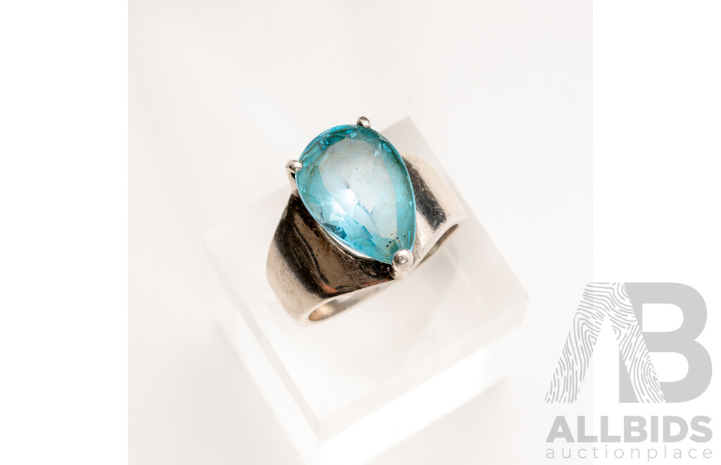 Sterling Silver Swiss Blue Topaz Cocktail Ring, Size N, 7.77 Grams