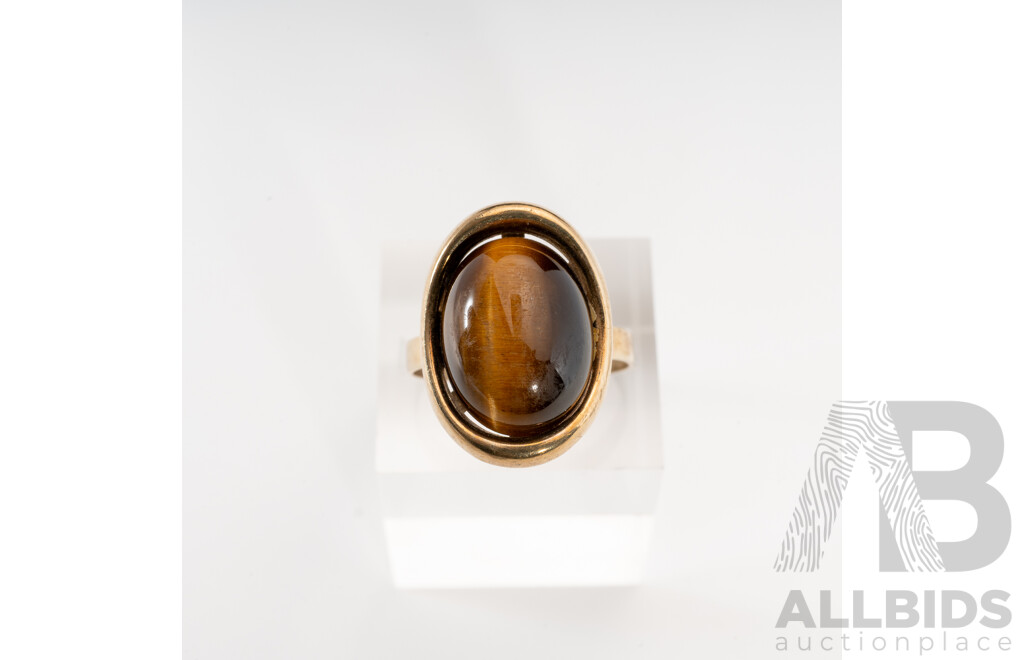 8ct Vintage Tigers Eye Cabochon Ring, Size S, 4.76 Grams