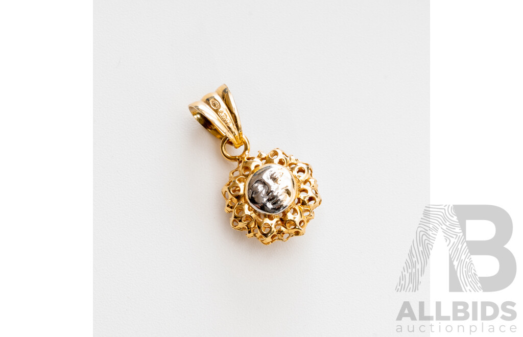 9ct Two Tone Gold Sun Face Pendant, as New, 20mm Long, 0.89 Grams