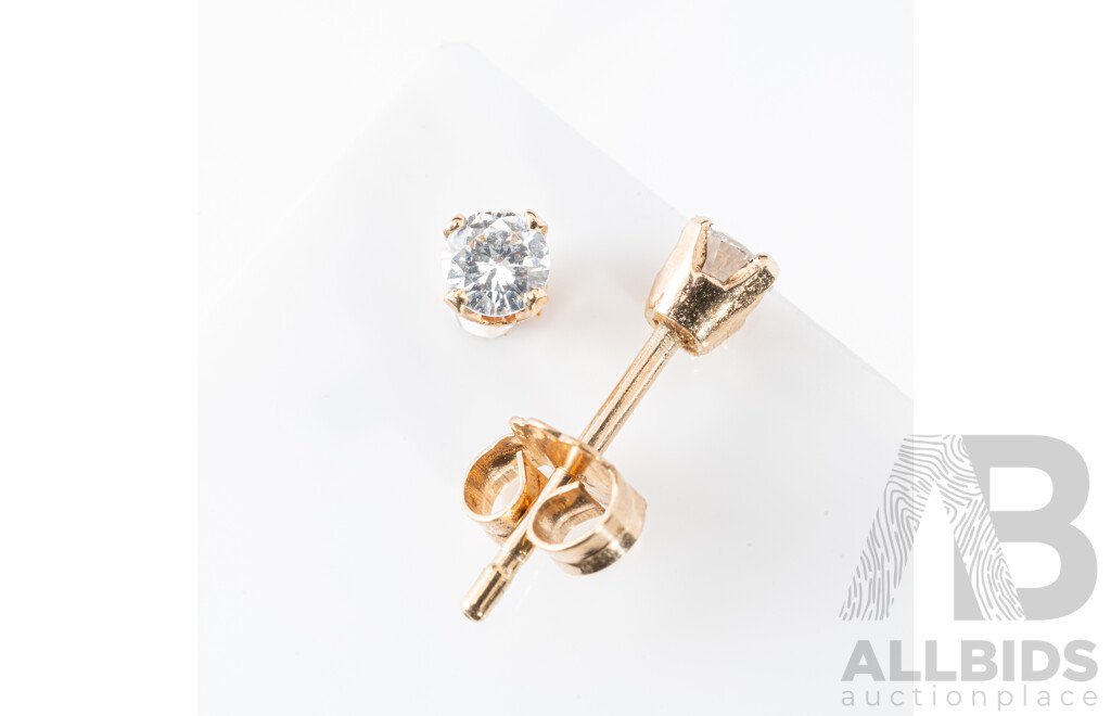 9ct Yellow Gold Diamond Stud Earrings, TDW0.25ct, 0.56 Grams