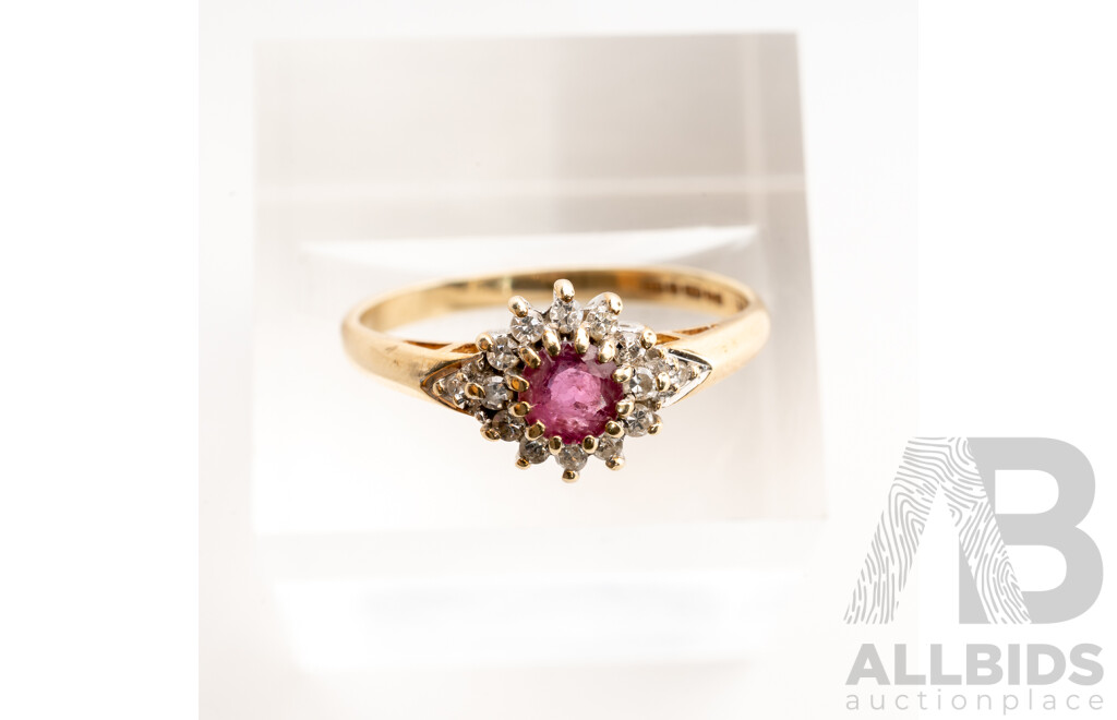 9ct Vintage Ruby & Diamond Ring, S0.14ct/TDW0.13ct, Size M, 1.81 Grams