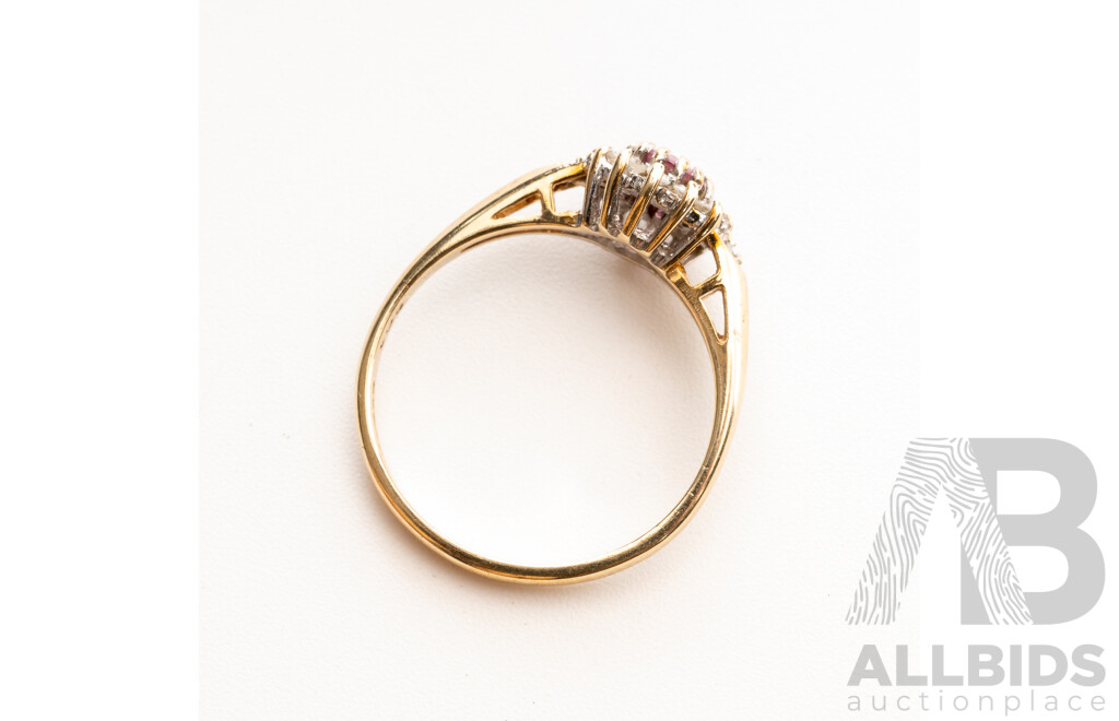 9ct Vintage Ruby & Diamond Ring, S0.14ct/TDW0.13ct, Size M, 1.81 Grams