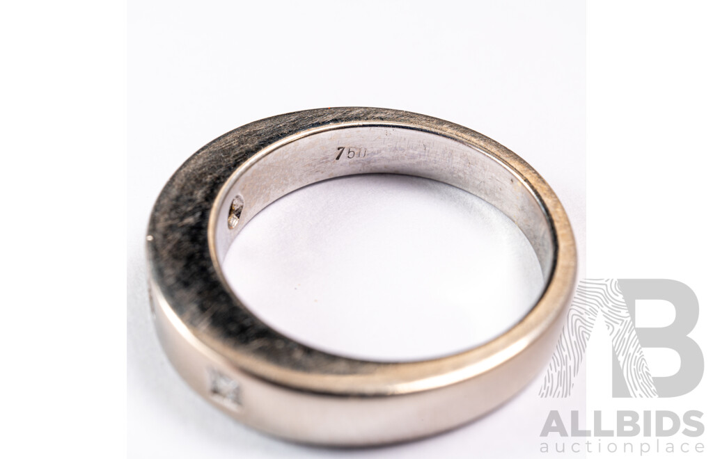 18ct Handmade White Gold Diamond Set Wedding Ring, TDW 0.15ct, Size L, 8.20 Grams