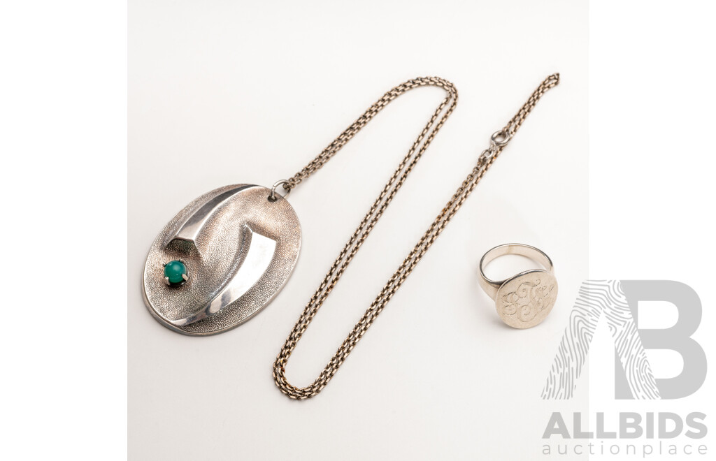 Vintage Sterling Silver Green Onyx Modernist Pendant on Chain, 60cm & Vintage SS Signet Ring, 30.27 Grams