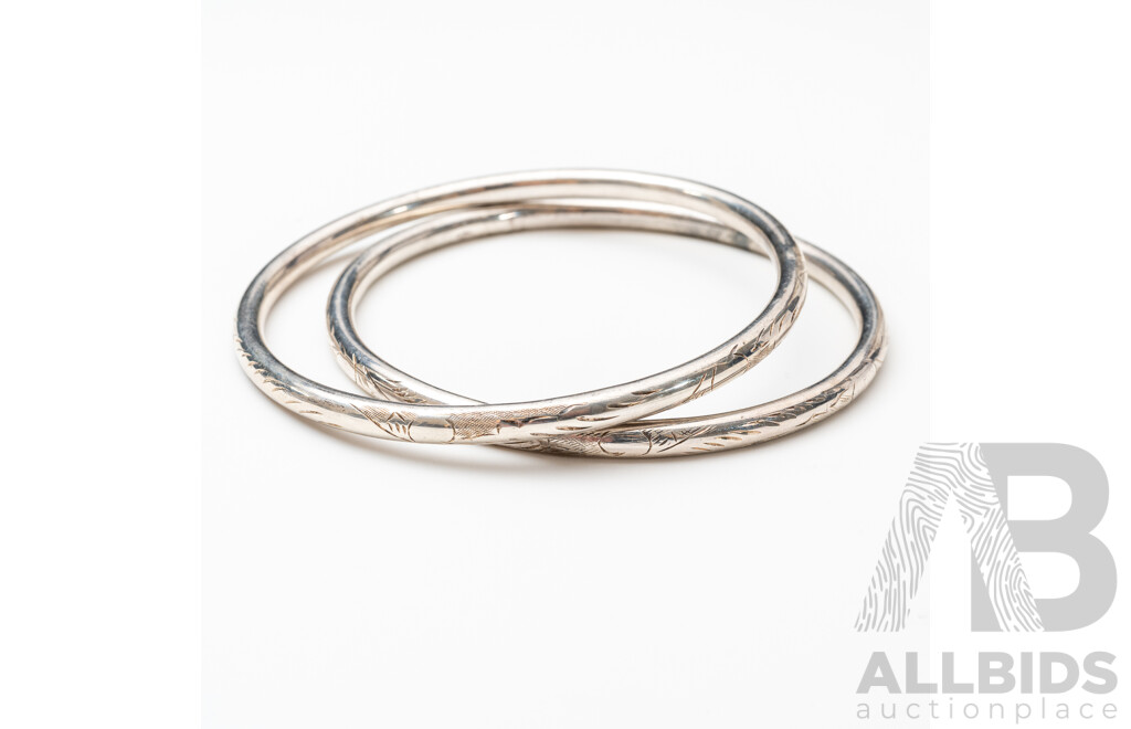 Sterling Silver (2) Vintage Etched Round Golf Bangles, 70mm, 21.0 Grams