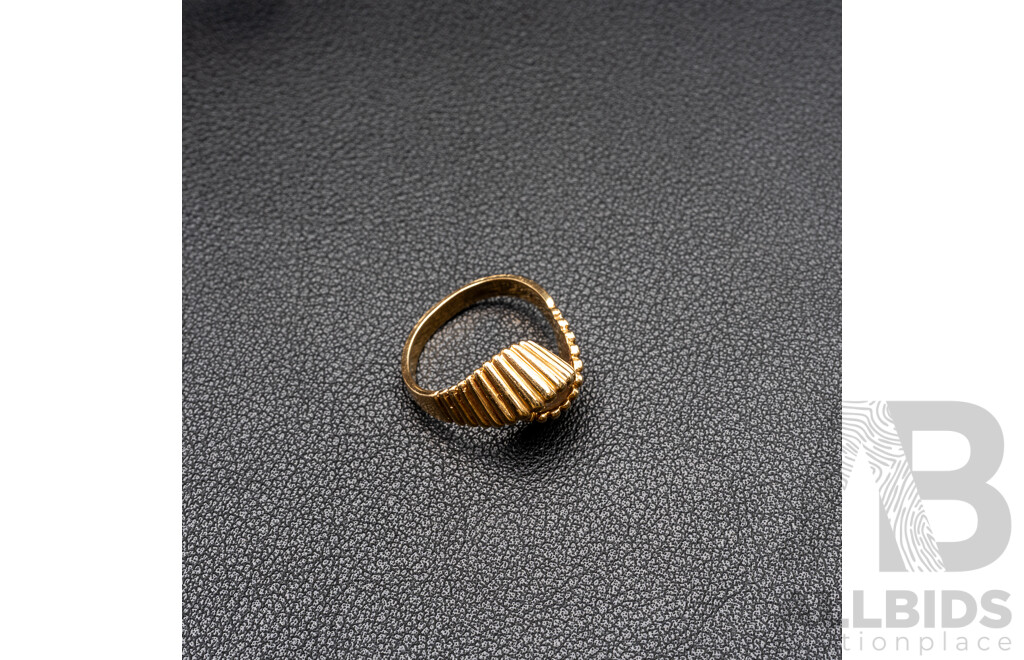 9ct Vintage Yellow Gold Ring Modernist Ring, Size L, 4.50 Grams