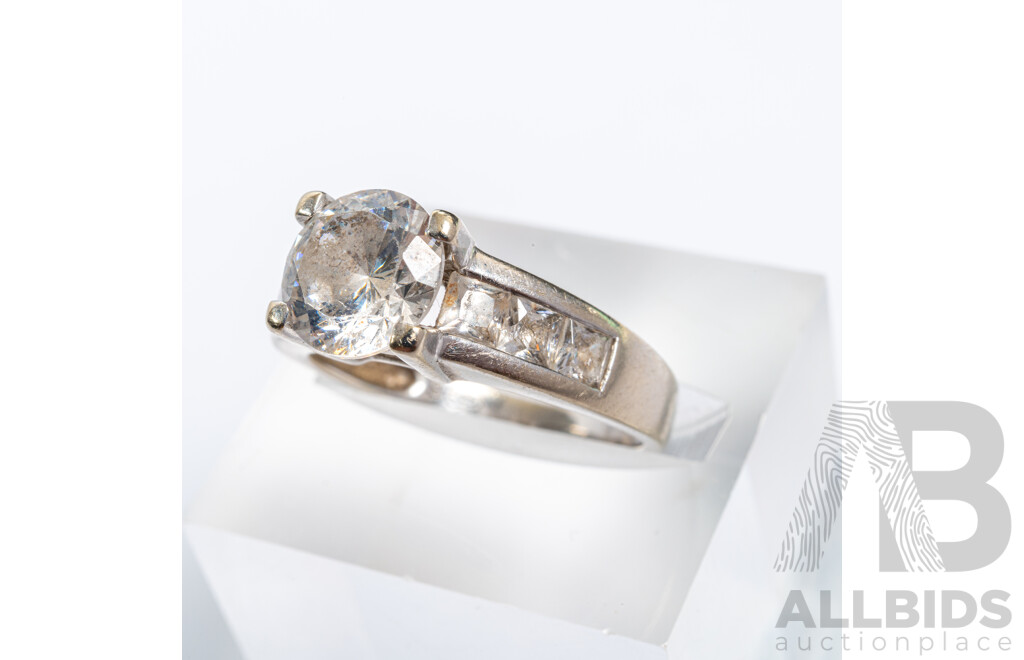14ct White Gold Solitiare Ring with Cubic Zirconias, Size K, 3.66 Grams