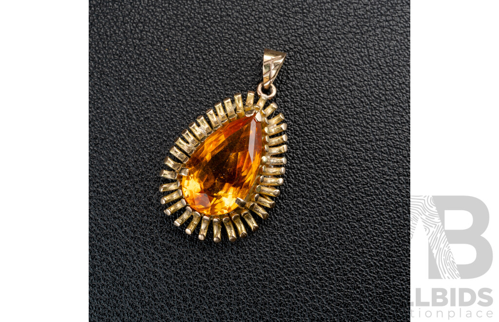 14ct Vintage 6.65ct Brutalist Style Citrine Pendant, 34mm, 7.21 Grams