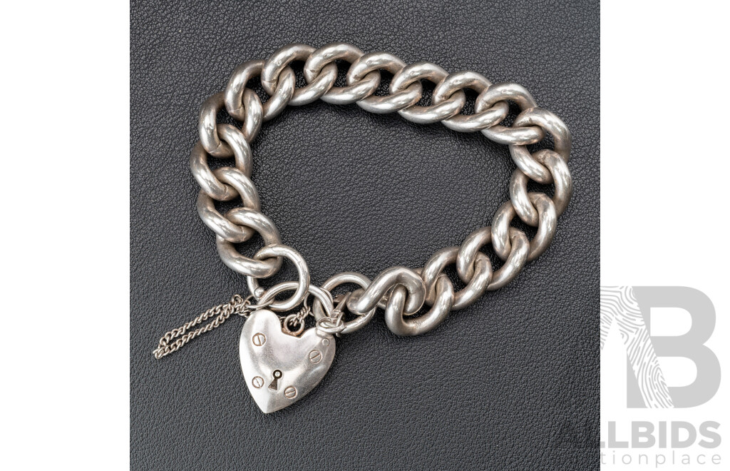 Sterling Silver Vintage Curb Link Heart Shaped Padlock Bracelet, 20cm, 106.0 Grams